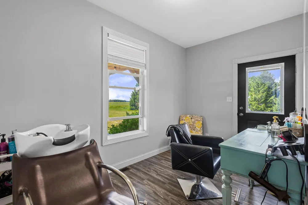 11126 1000 W Demotte, IN 46310