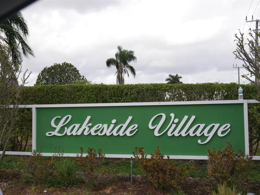 721 Lori Drive #208 Palm Springs, FL 33461