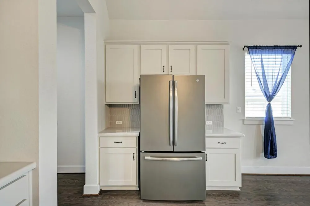 1104 Almeria Bend Leander, TX 78641