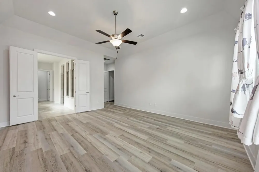 1104 Almeria Bend Leander, TX 78641