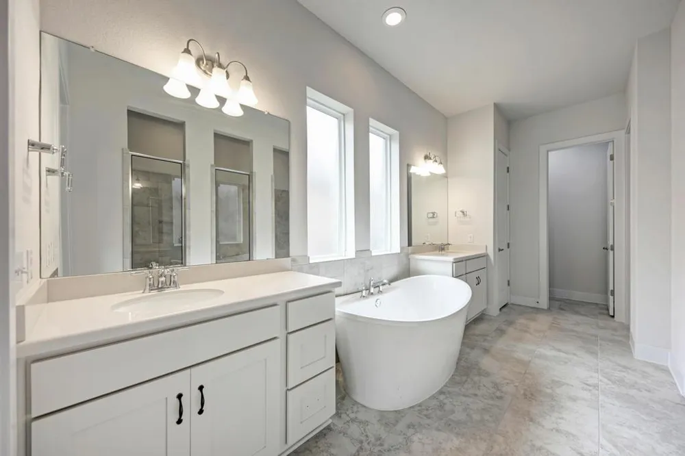 1104 Almeria Bend Leander, TX 78641