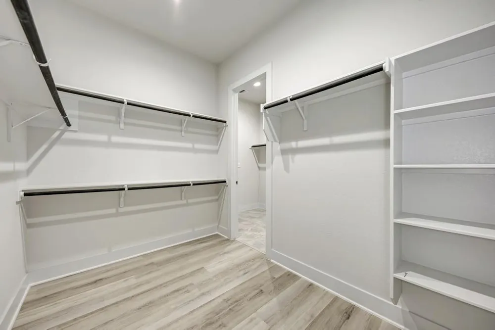 1104 Almeria Bend Leander, TX 78641