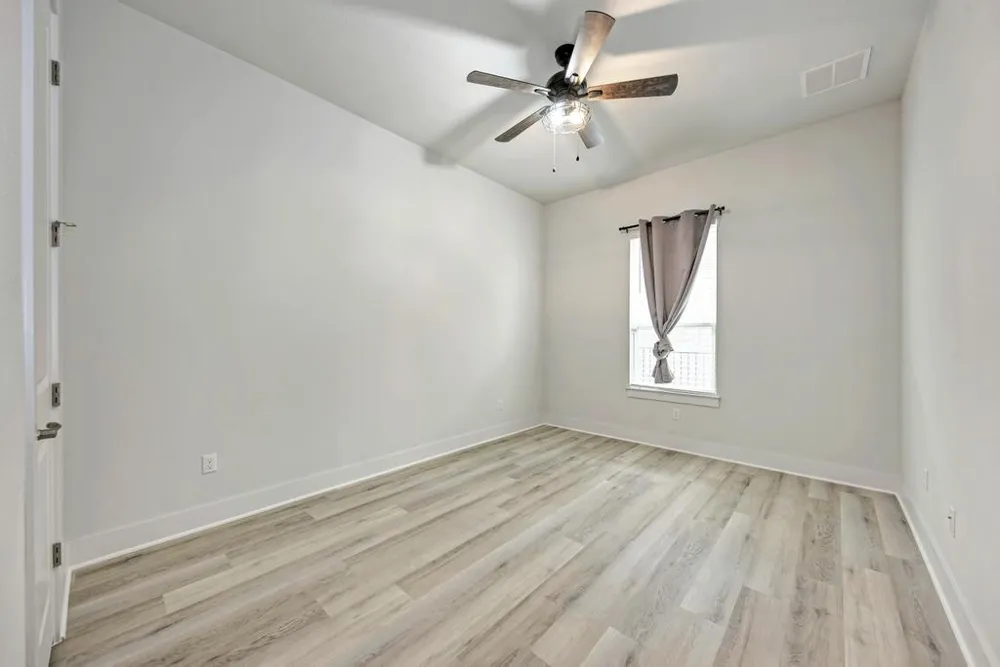 1104 Almeria Bend Leander, TX 78641