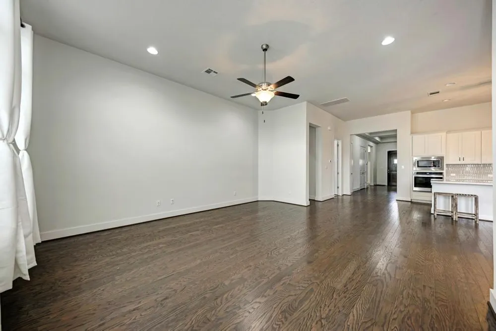1104 Almeria Bend Leander, TX 78641