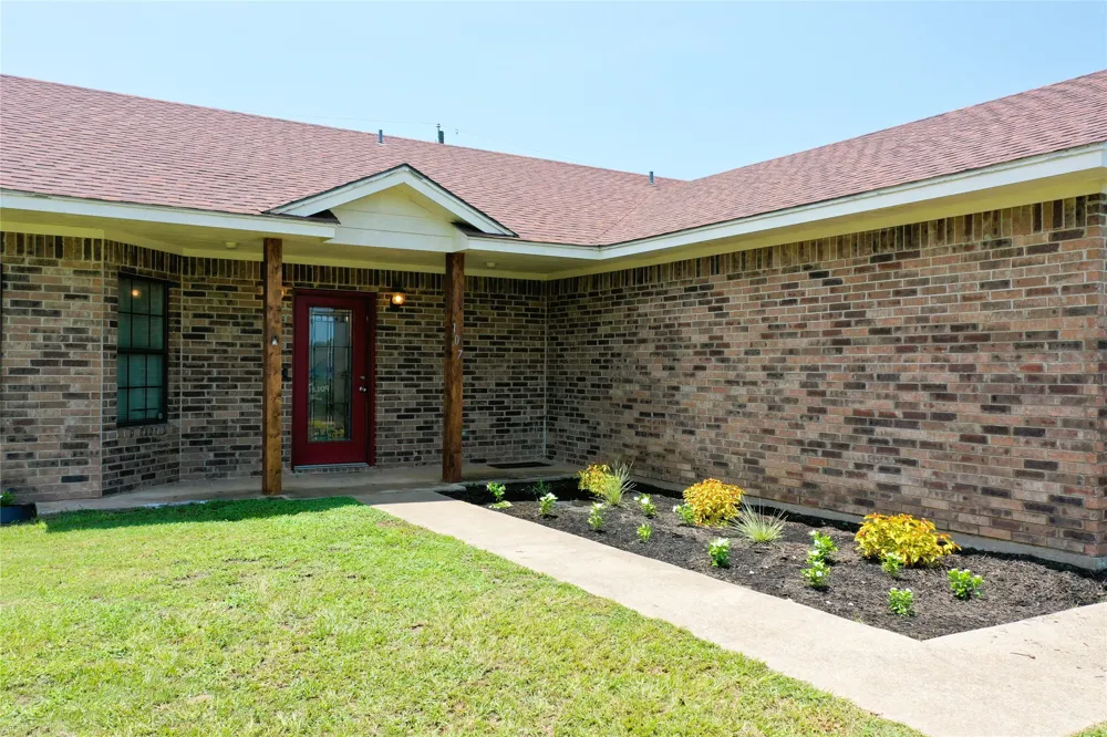 107 Carroll Street Teague, TX 75860