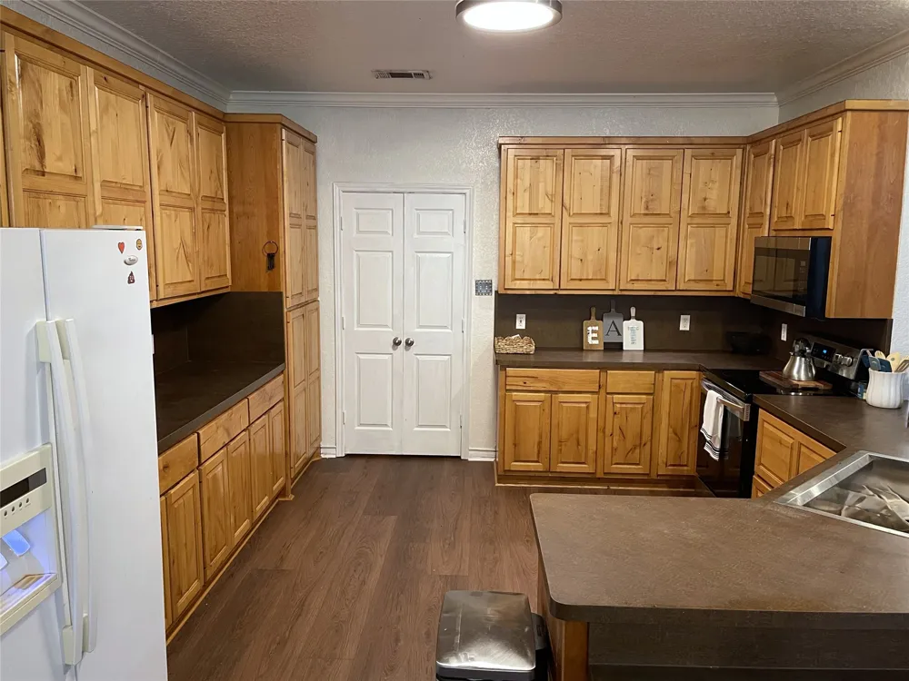 107 Carroll Street Teague, TX 75860