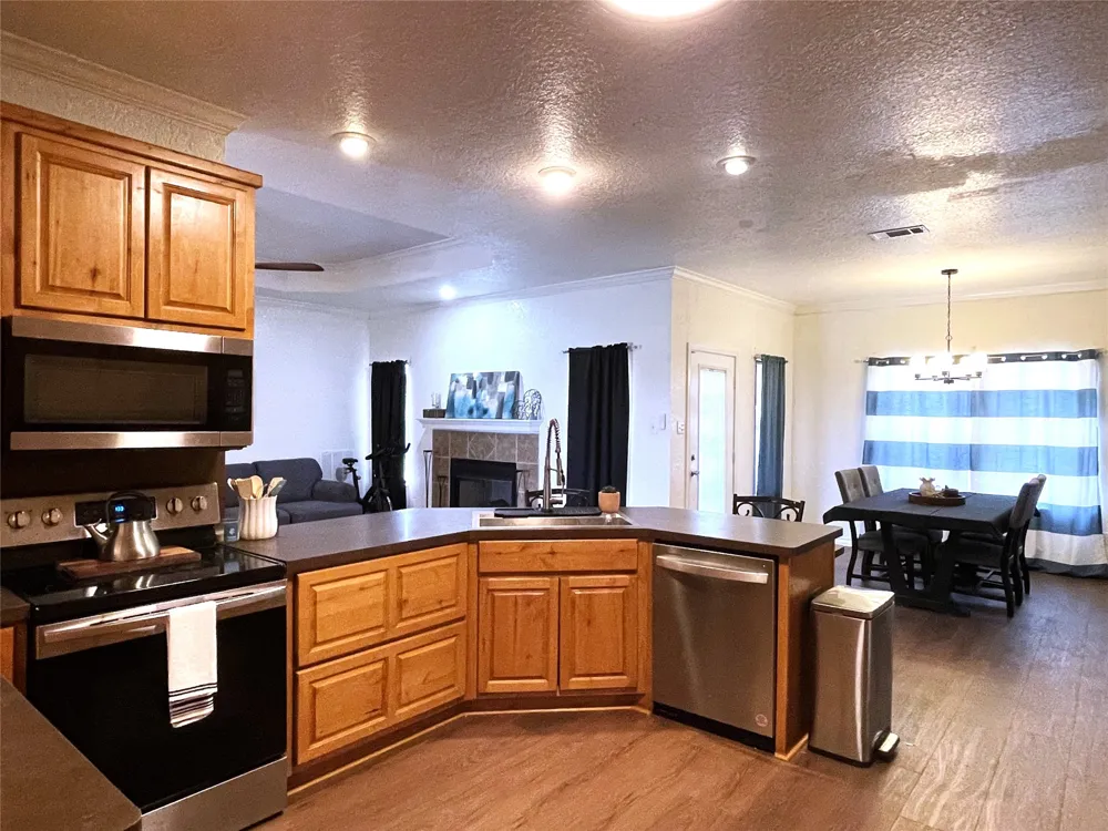 107 Carroll Street Teague, TX 75860
