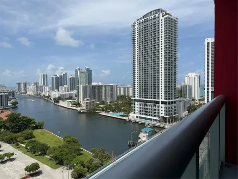 2602 E Hallandale Beach Blvd #R1910
