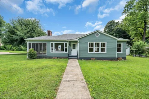 601 Laurel Avenue