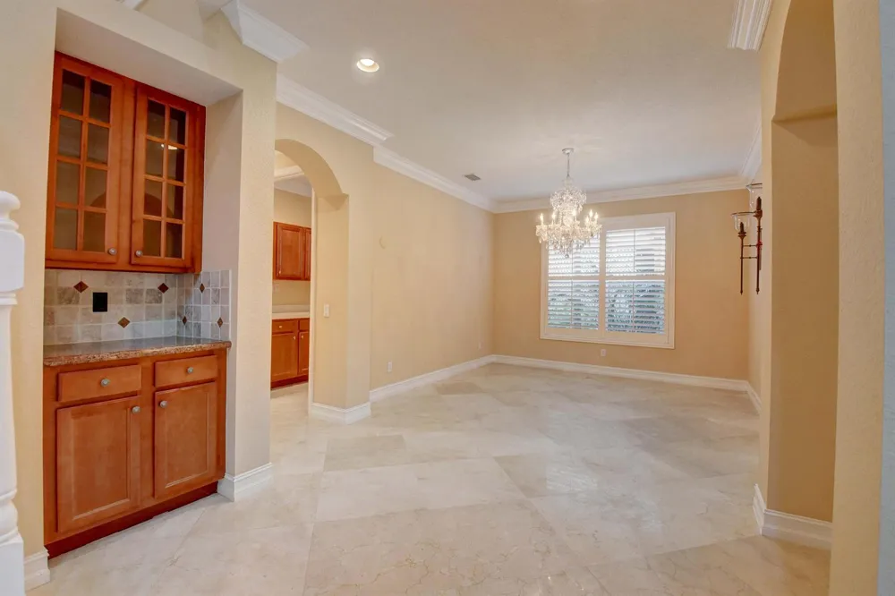 8957 Sandy Crest Lane Boynton Beach, FL 33473