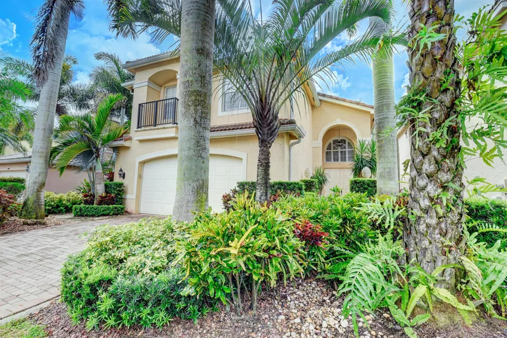 8957 Sandy Crest Lane Boynton Beach, FL 33473