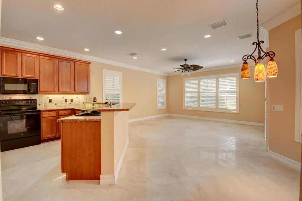 8957 Sandy Crest Lane Boynton Beach, FL 33473