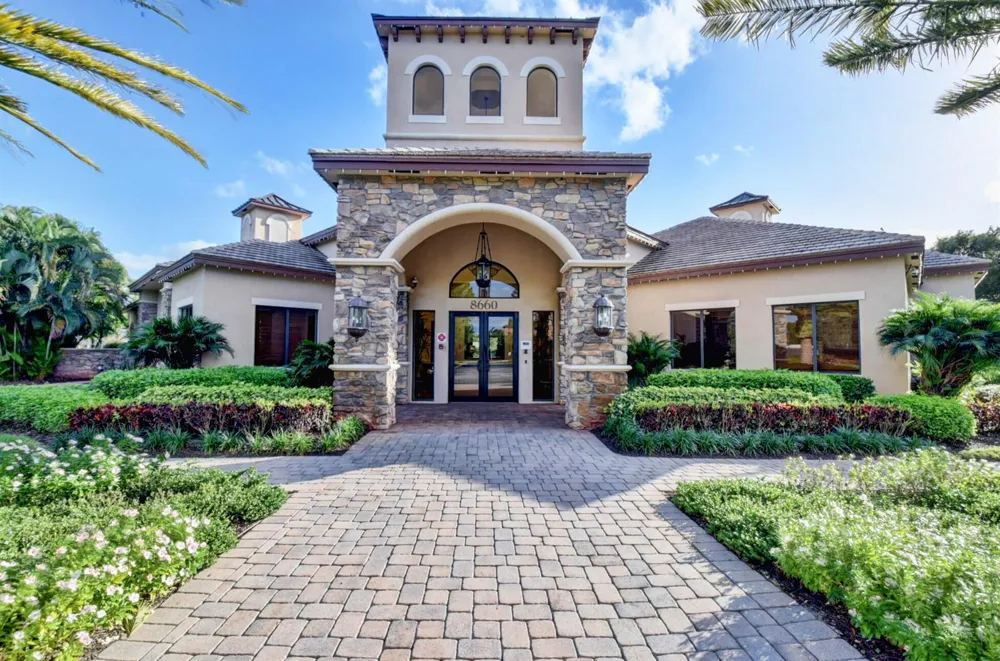 8957 Sandy Crest Lane Boynton Beach, FL 33473