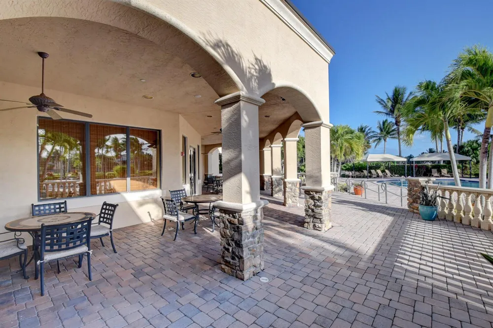 8957 Sandy Crest Lane Boynton Beach, FL 33473