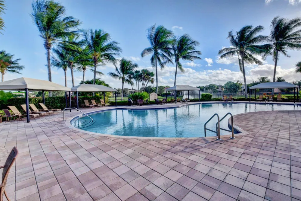 8957 Sandy Crest Lane Boynton Beach, FL 33473