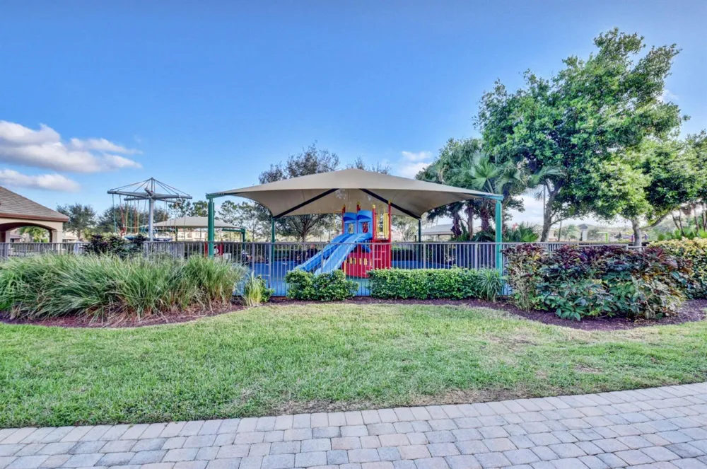 8957 Sandy Crest Lane Boynton Beach, FL 33473