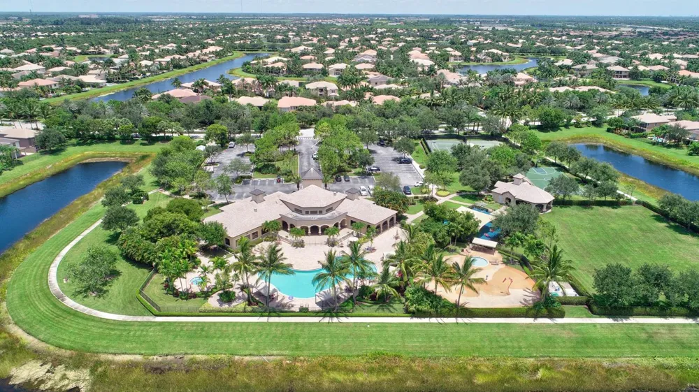8957 Sandy Crest Lane Boynton Beach, FL 33473
