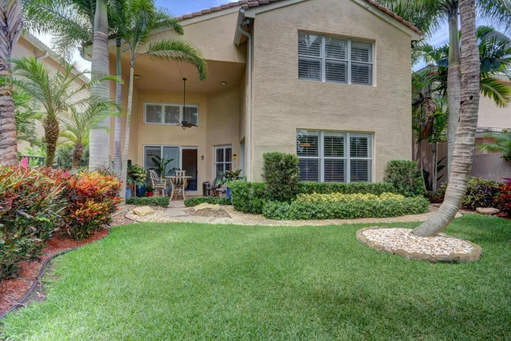 8957 Sandy Crest Lane Boynton Beach, FL 33473