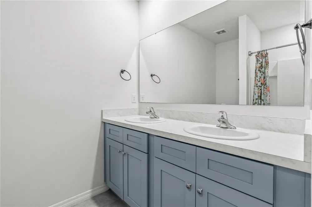 1745 BENT BRANCH AVENUE Deland, FL 32720