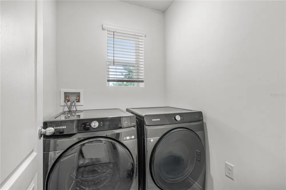 1745 BENT BRANCH AVENUE Deland, FL 32720