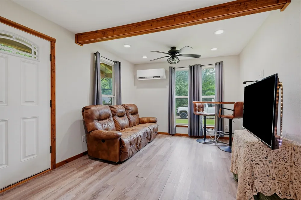 285 Sioux Drive Gordonville, TX 76245