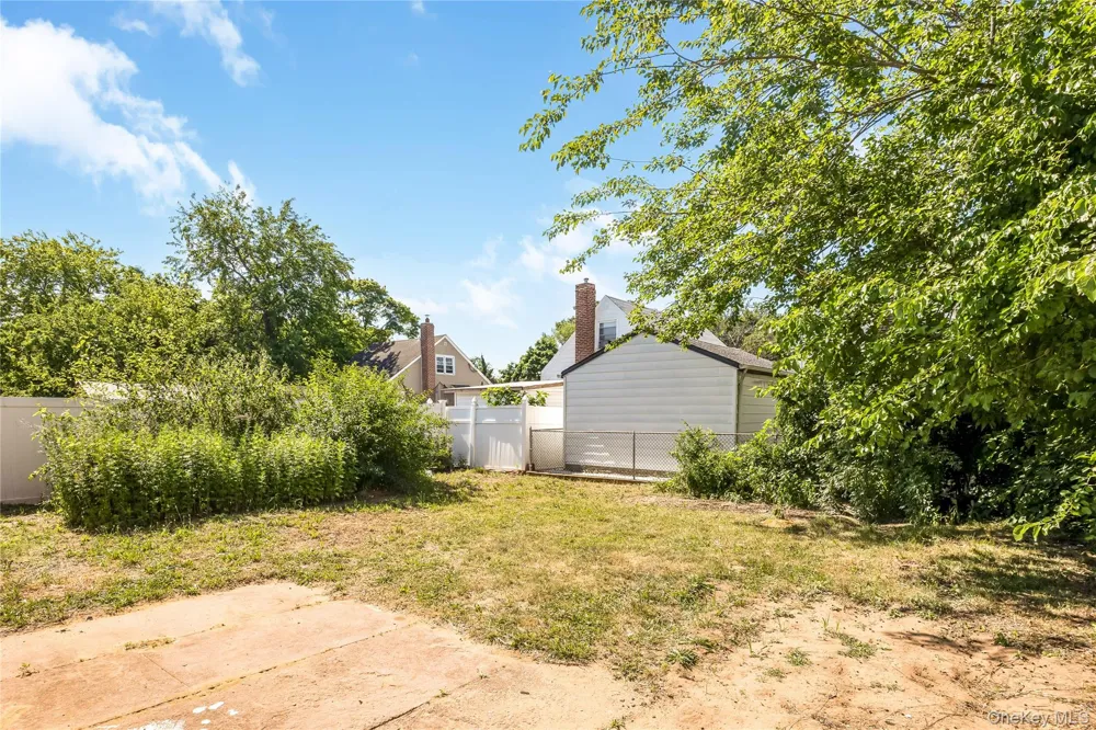 30 Viola Street Valley Stream, NY 11580