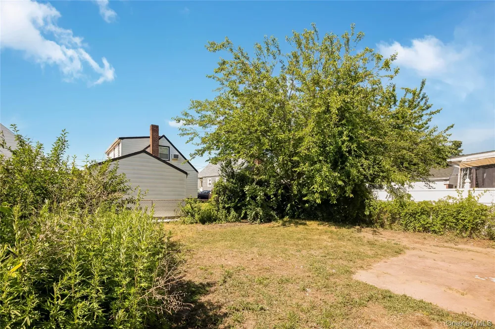 30 Viola Street Valley Stream, NY 11580