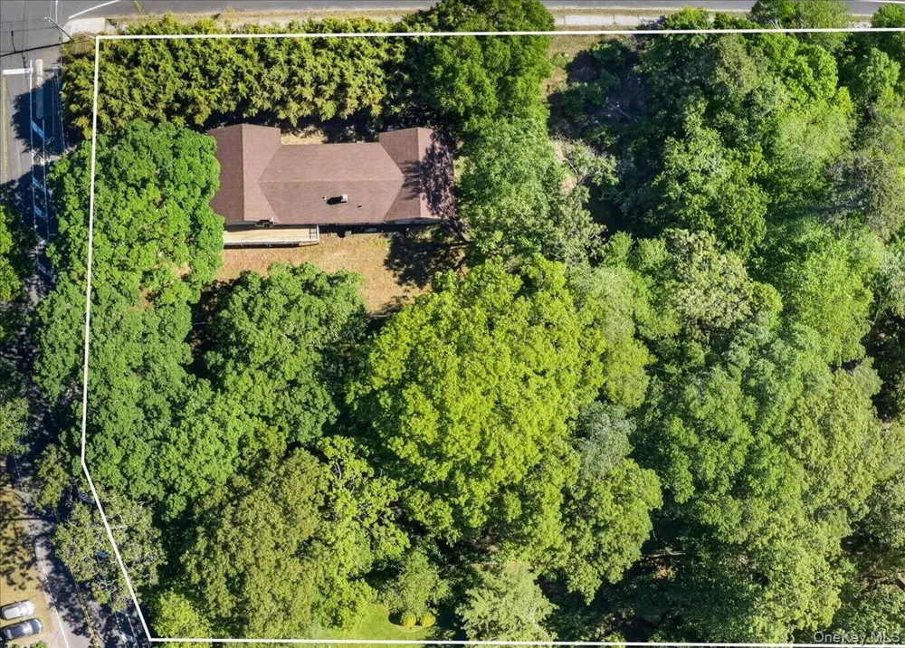 52 Victory Avenue Shirley, NY 11967