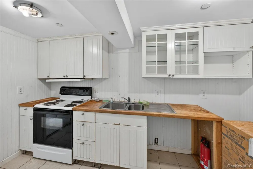 52 Victory Avenue Shirley, NY 11967