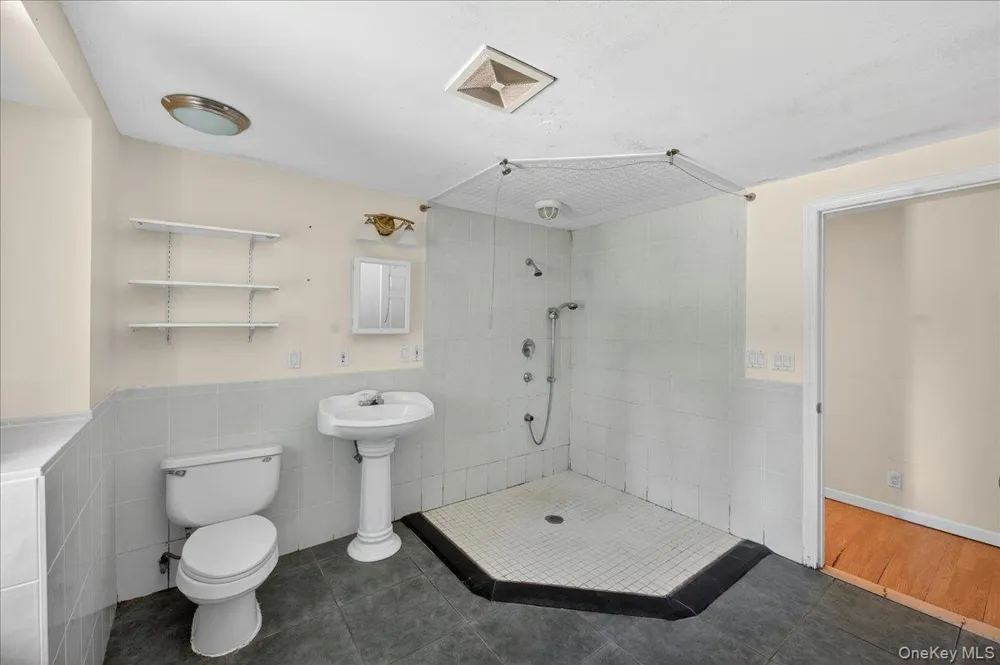 52 Victory Avenue Shirley, NY 11967