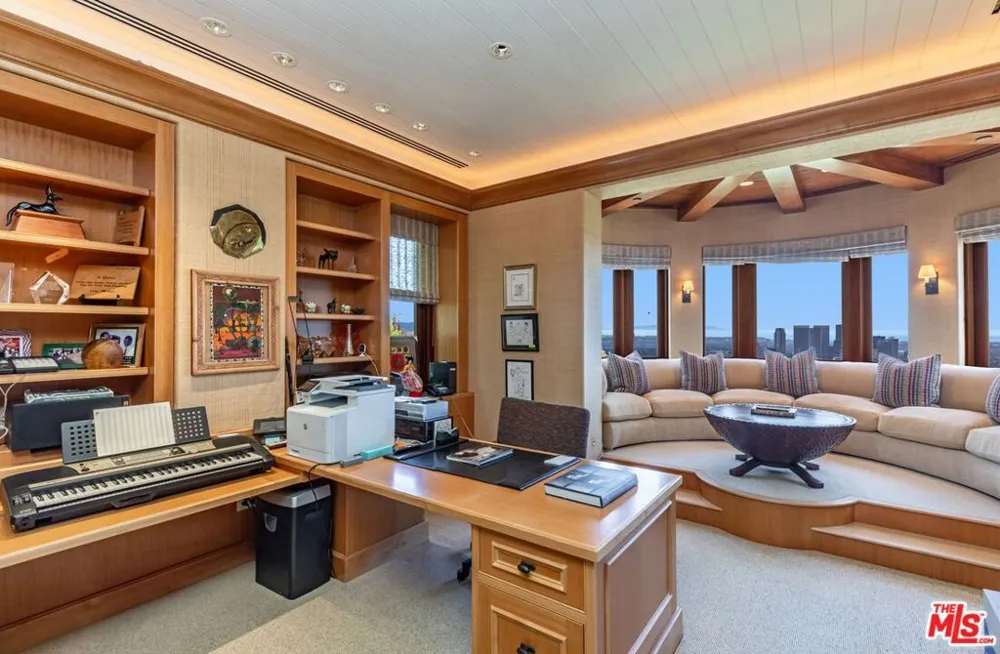 1101 Bel Air Place Los Angeles, CA 90077