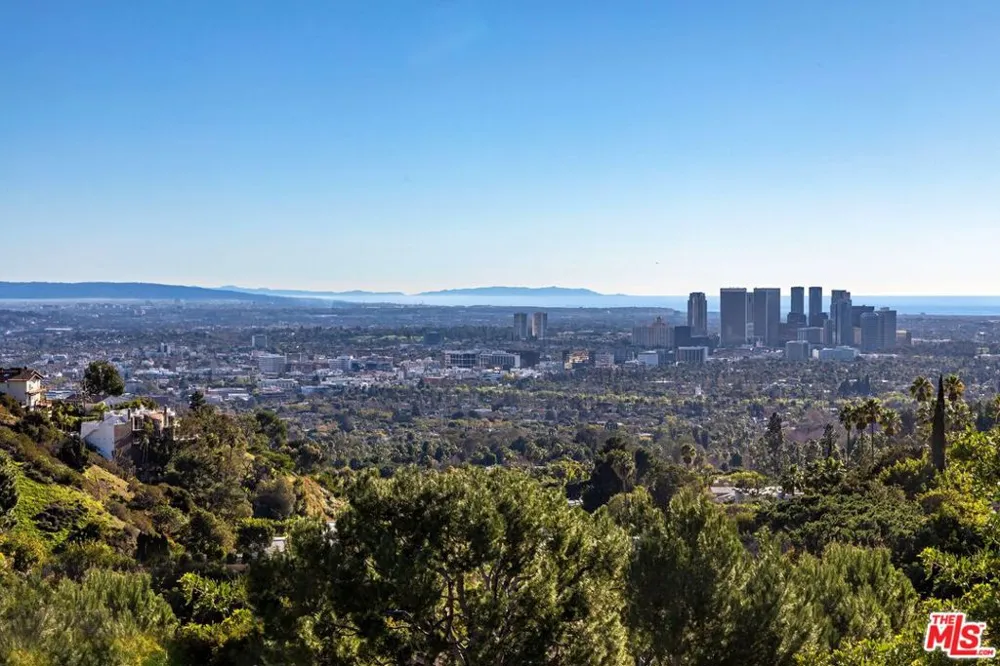 1101 Bel Air Place Los Angeles, CA 90077