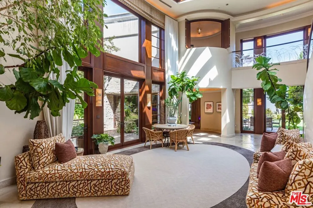 1101 Bel Air Place Los Angeles, CA 90077