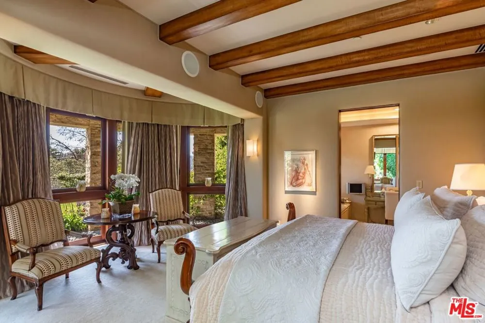 1101 Bel Air Place Los Angeles, CA 90077