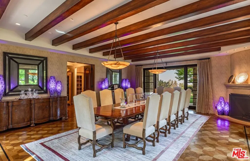 1101 Bel Air Place Los Angeles, CA 90077