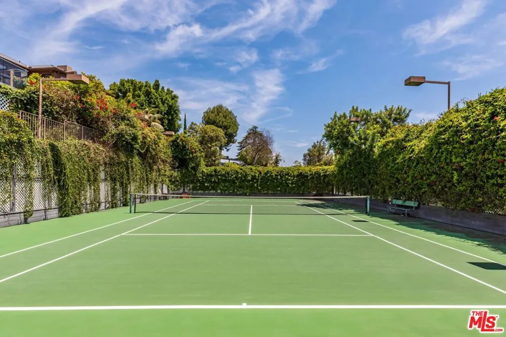 1101 Bel Air Place Los Angeles, CA 90077