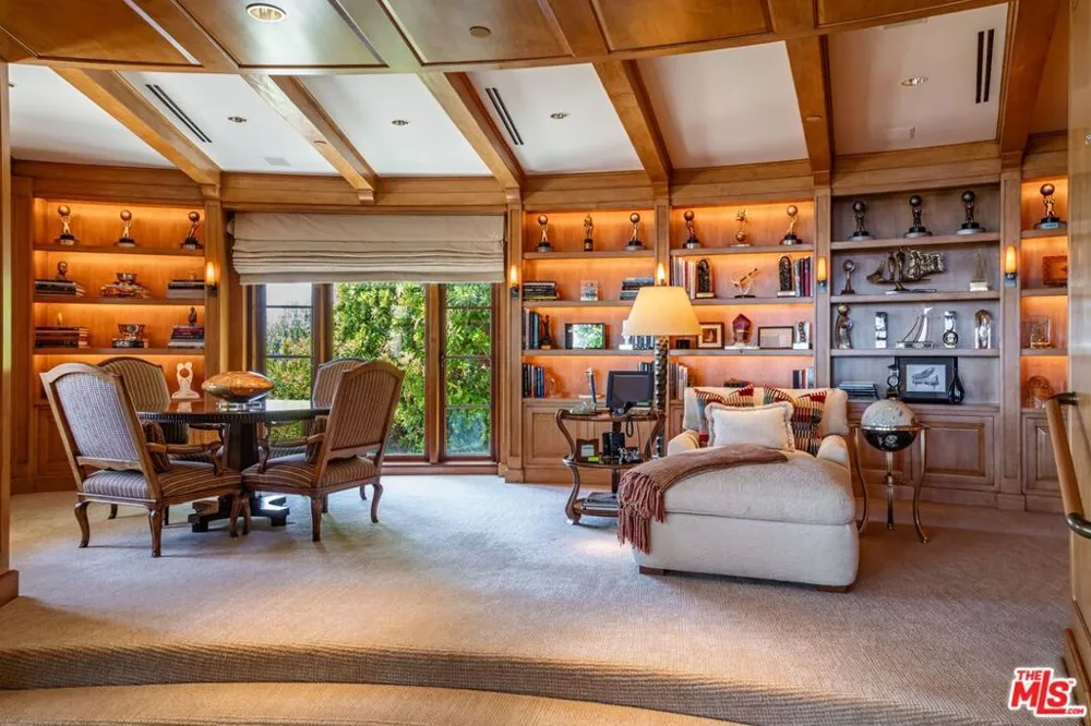 1101 Bel Air Place Los Angeles, CA 90077