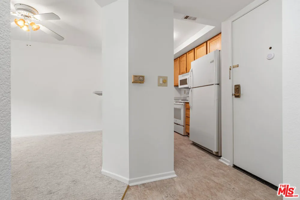 501 Palisades Drive #207 Pacific Palisades, CA 90272