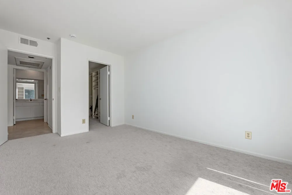 501 Palisades Drive #207 Pacific Palisades, CA 90272