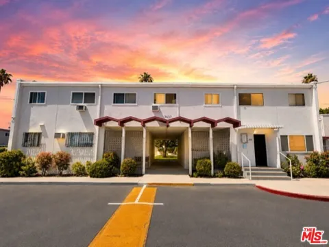 7137 Coldwater Canyon Avenue #12