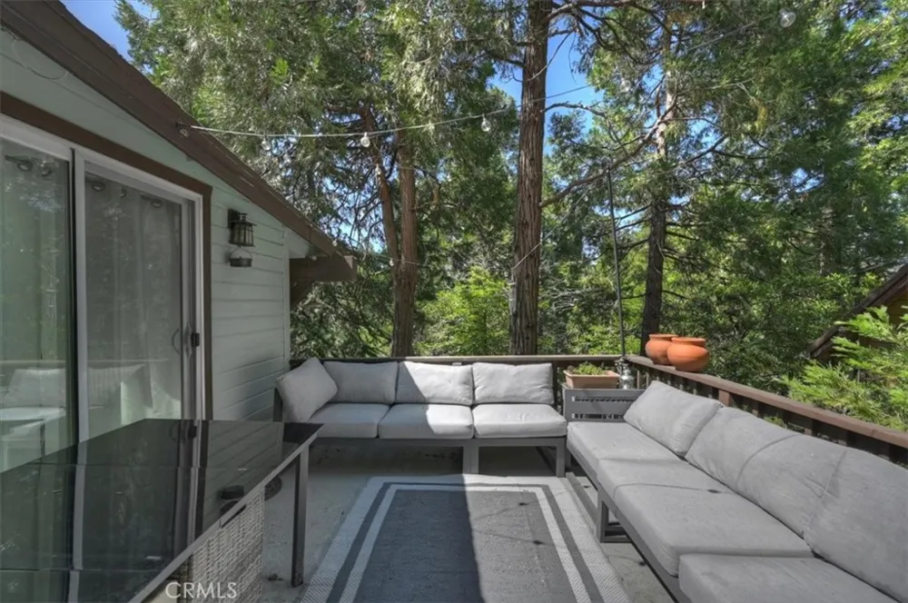 23869 Wildwood Crestline, CA 92325