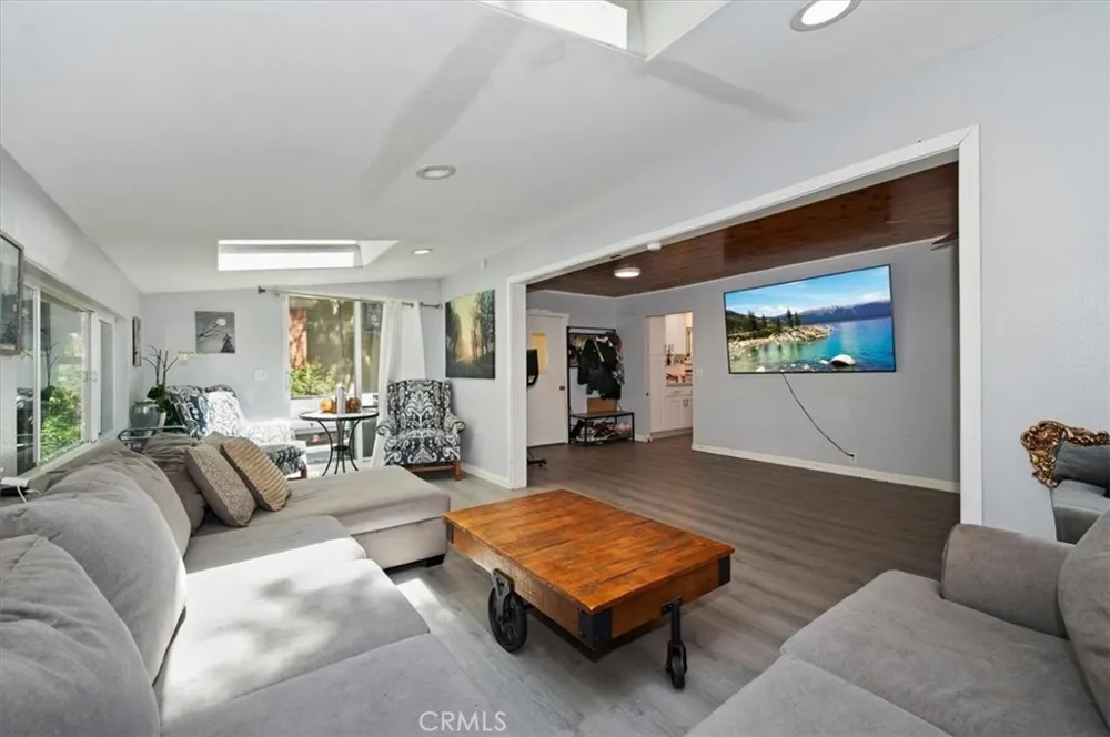 23869 Wildwood Crestline, CA 92325
