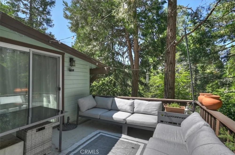 23869 Wildwood Crestline, CA 92325