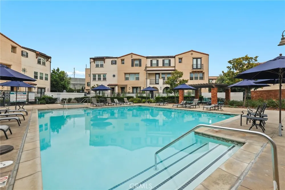 649 W Foothill Boulevard #2 Glendora, CA 91741