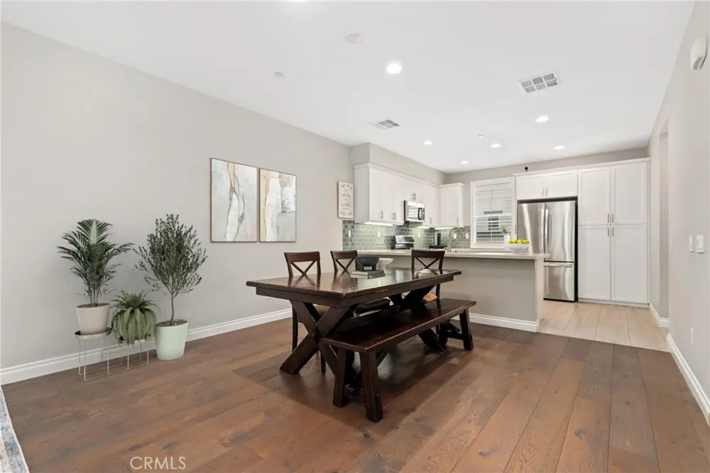 649 W Foothill Boulevard #2 Glendora, CA 91741