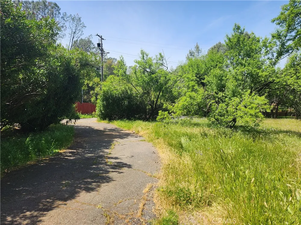 105 Pinedale Avenue Oroville, CA 95966
