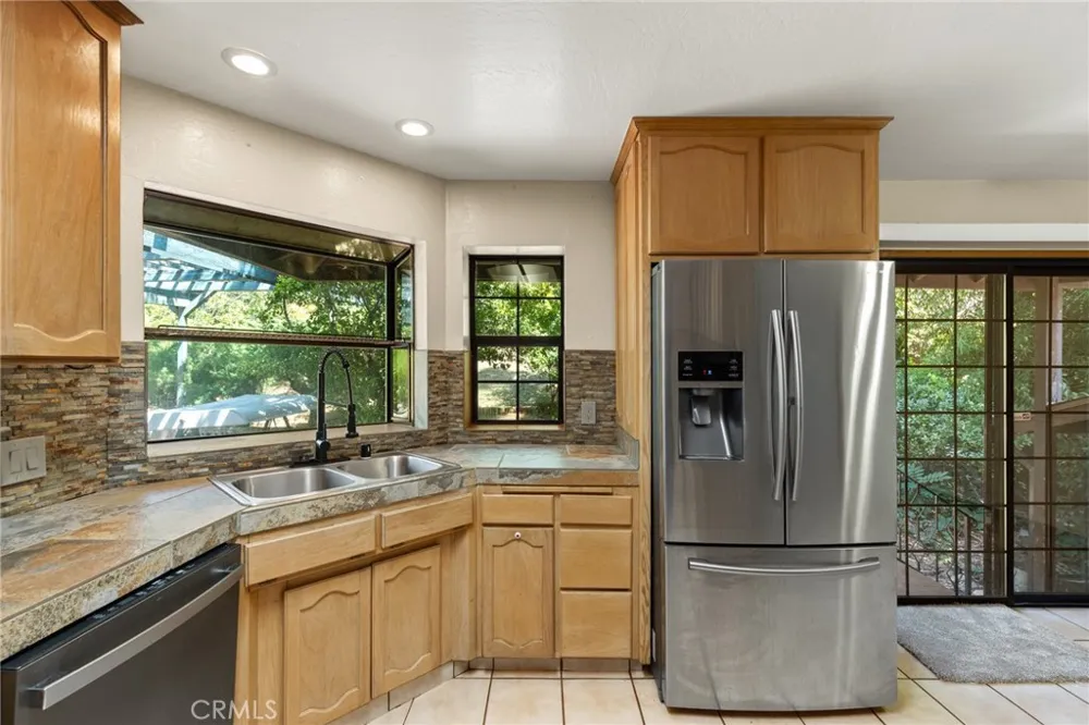 105 Pinedale Avenue Oroville, CA 95966