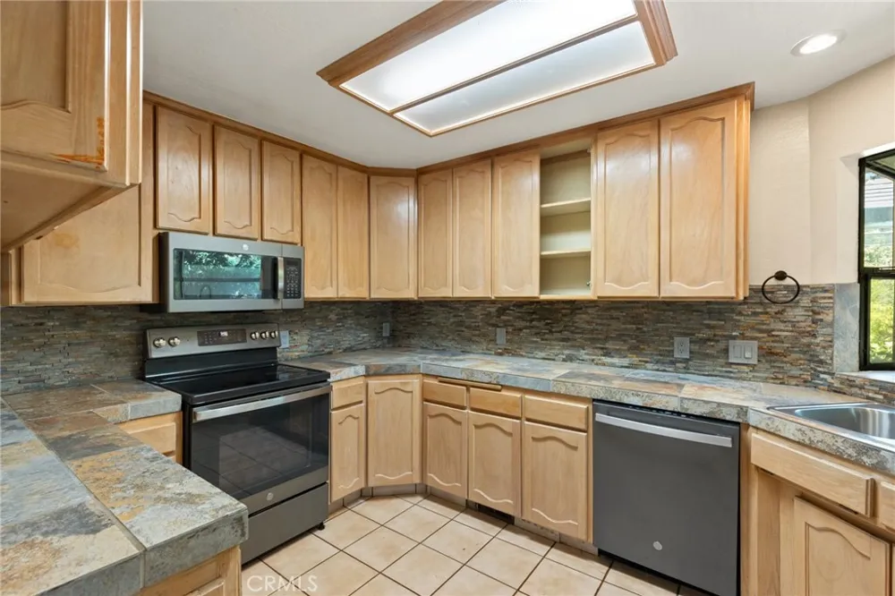 105 Pinedale Avenue Oroville, CA 95966