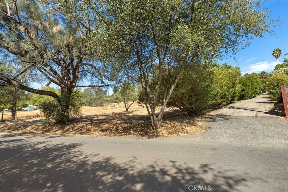105 Pinedale Avenue Oroville, CA 95966