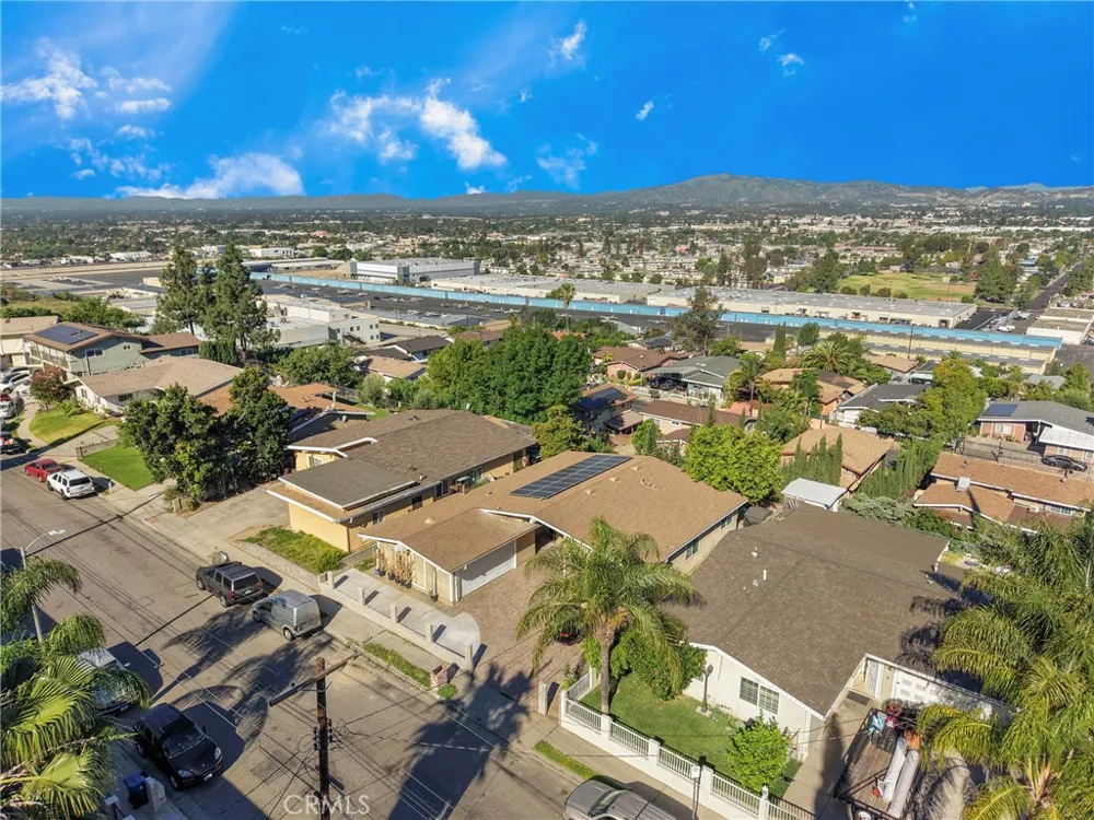 12647 Terra Bella Pacoima, CA 91331